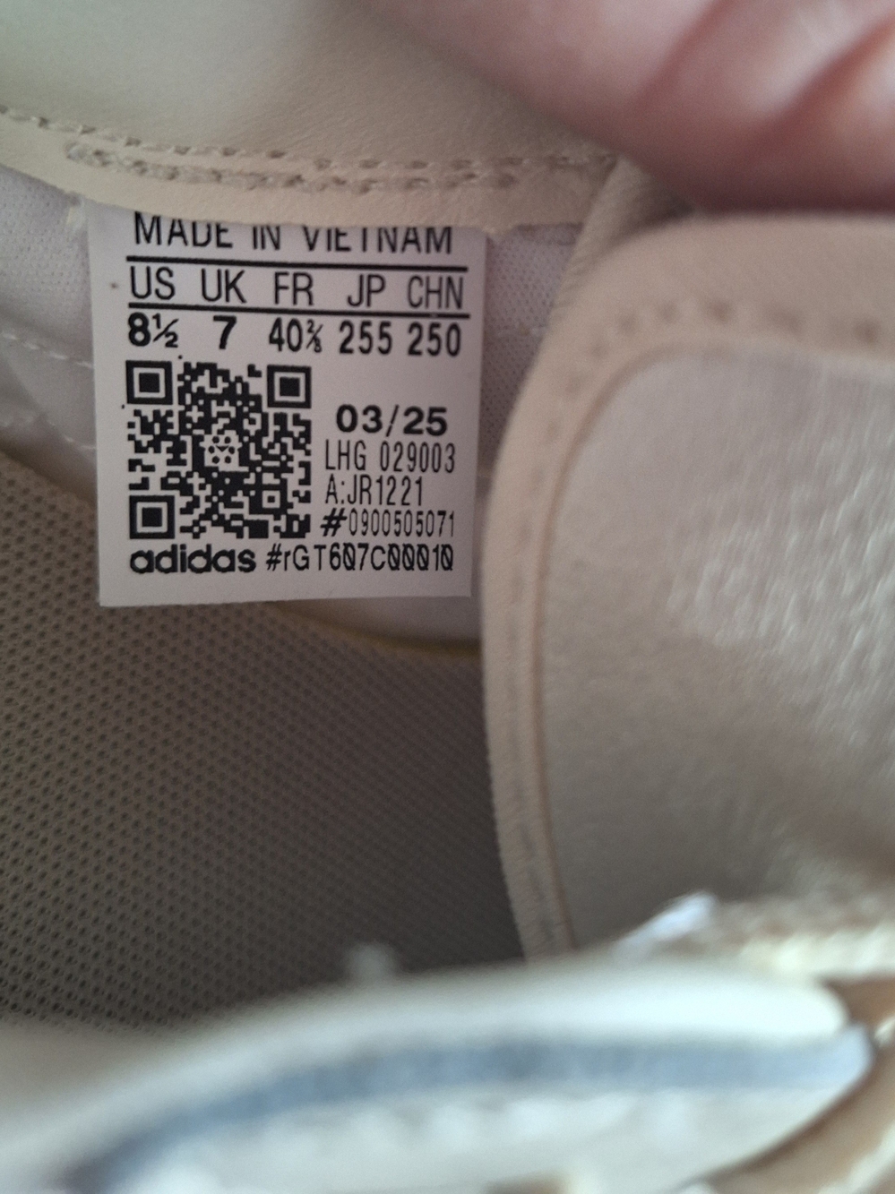 Like New Women’s Adidas Barreda Decode Platform Sneakers. Sz 8.5 - Picture 8 of 9